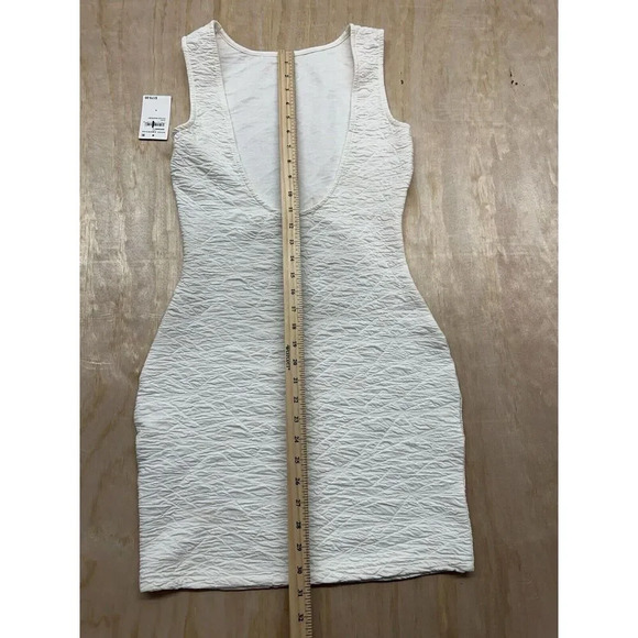 Good American Wide Scrunch Scoop Back Mini Dress Sz S Fitted Mini Sleeveless - Picture 7 of 8
